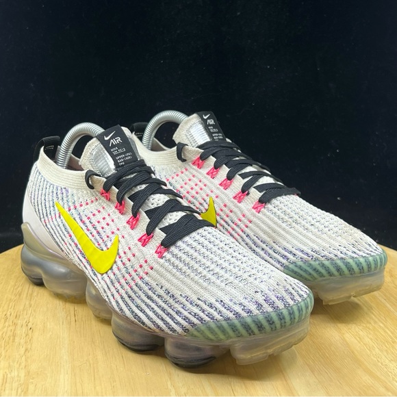 Nike Air Vapormax Flyknit 3 White/Dynamic Yellow AJ6900-103 Men’s Size 8/ 9.5 W - Picture 4 of 8